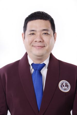 Profile Picture Adi Suryaputra Paramita.jpg